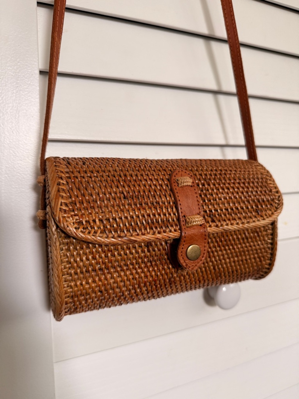 Woven Rattan Crossbody Bag in Warm Brown